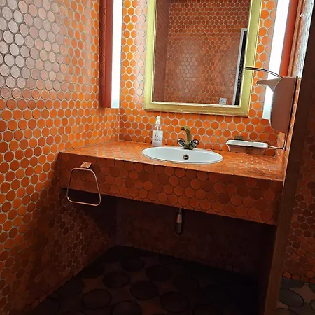 -jupiter- Mit Gemeinsamer Kueche Und Bad In Der Altstadt Gæstehus 3*