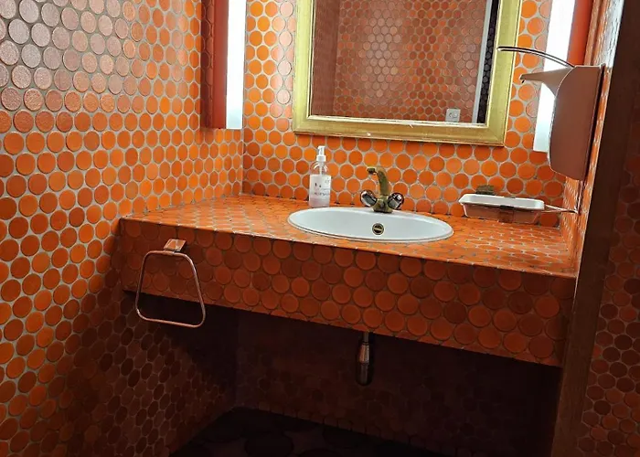 -jupiter- Mit Gemeinsamer Kueche Und Bad In Der Altstadt Гостевой дом 3*