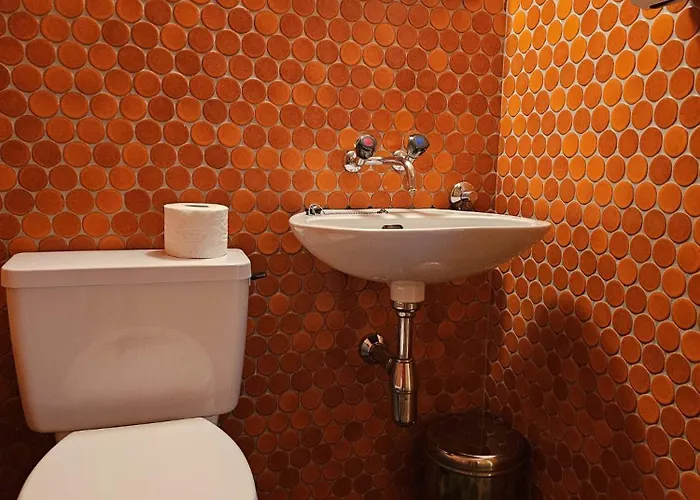 -jupiter- Mit Gemeinsamer Kueche Und Bad In Der Altstadt Гостевой дом 3*