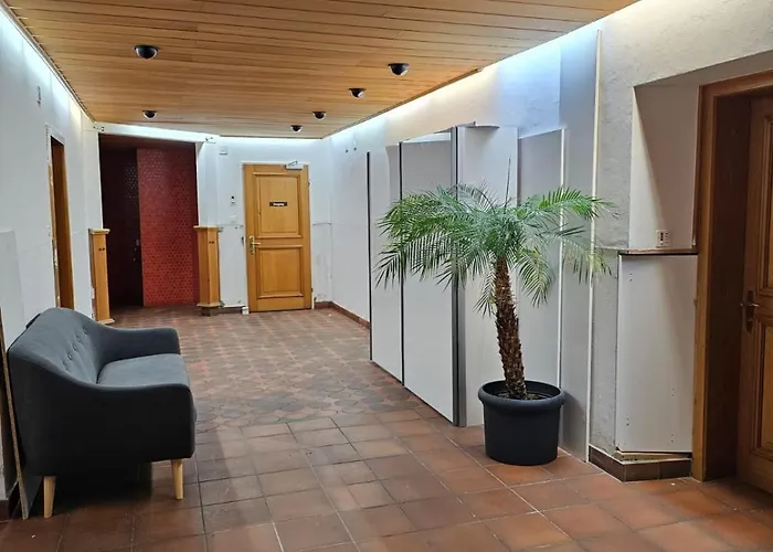 Гостевой дом -jupiter- Mit Gemeinsamer Kueche Und Bad In Der Altstadt Чур